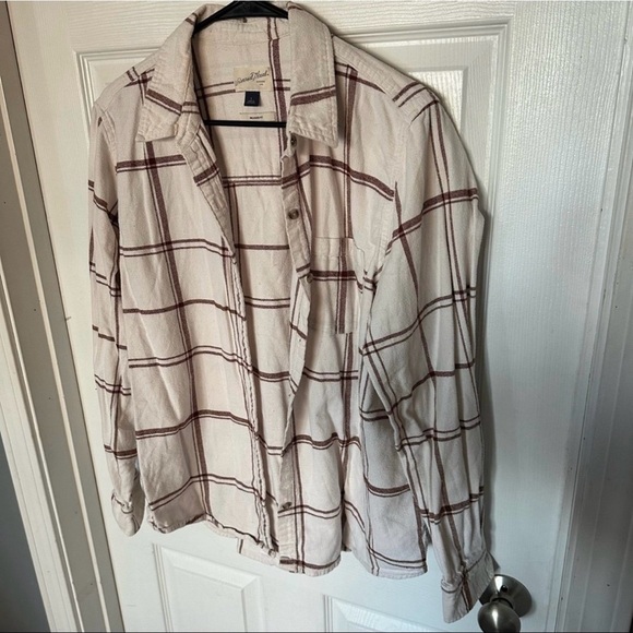 Universal Thread Cream Flannel - Picture 3 of 5